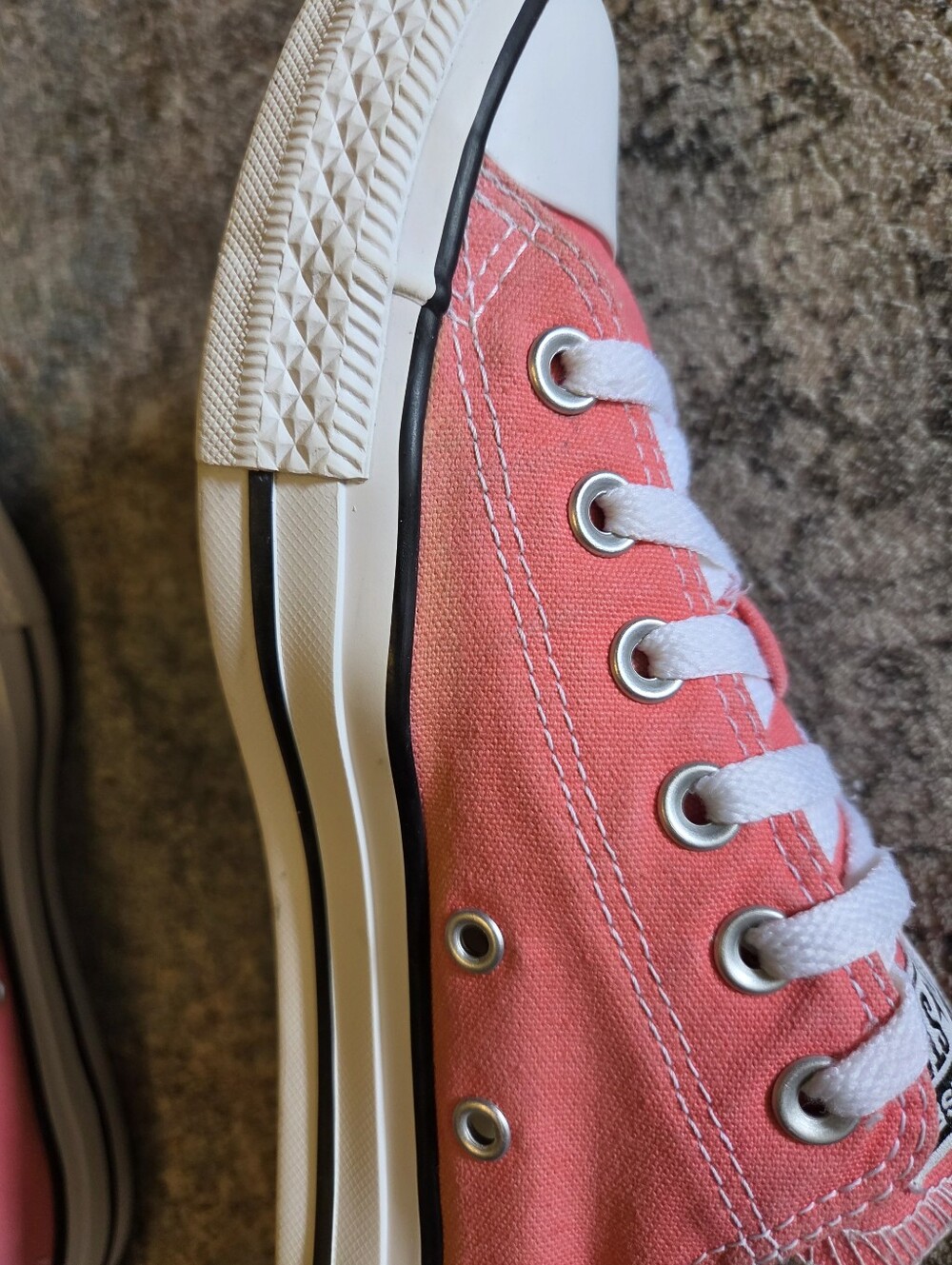 Converse Chuck Taylor All Star Low Top "Punch Coral Unisex Men's 7/ Women's 9 - Picture 8 of 9